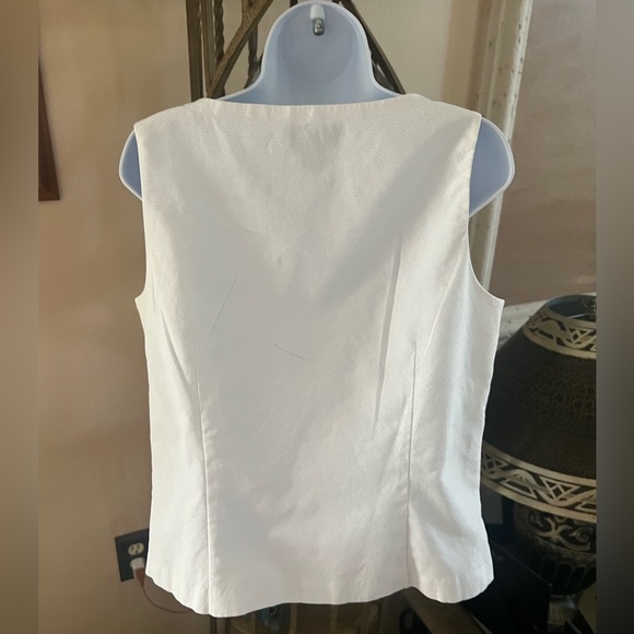 ANN TAYLOR Factory Select White Sleeveless Cotton Round Open V Neck Top - Picture 4 of 14